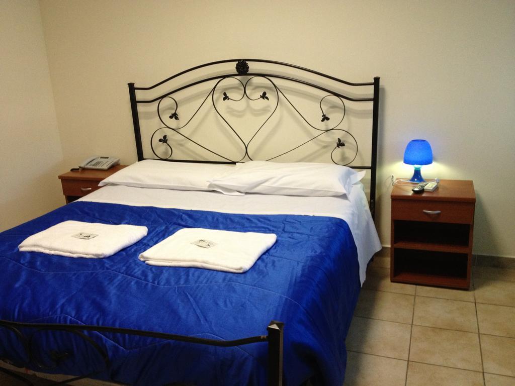 Hotel Mântua Quarto foto